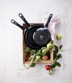 GreenChef Diamond Koekenpan 20cm - Zwart - Inductie - PFAS-vrij 20 GreenChef Diamond Koekenpan 20cm - Zwart - Inductie - PFAS-vrij -Beste Thuiskeuken 1038x1200
