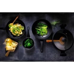 Mammoet Essentials Vesucio Braadpan - 28cm - Anti-aanbaklaag - Met Deksel -Beste Thuiskeuken 1200x1200 209