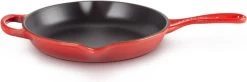 Le Creuset - Gietijzeren Ronde Skillet In Kersenrood 23cm 13 Le Creuset - Gietijzeren Ronde Skillet In Kersenrood 23cm -Beste Thuiskeuken 1200x397