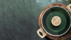 Forest, Braadpan Met Deksel – Ø 16 Cm – 100% Gerecycled Aluminium – Geschikt Voor Alle Warmtebronnen - Duurzame Pan – PFOA Vrij – Sudderpan – Stoofpan – 2.5 L -Beste Thuiskeuken 1200x675 2