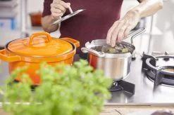 BK Q-linair Master Glas Pannenset - 5-delig - Glazen Deksel - Veilig Afgietsysteem - Inductie 26 BK Q-linair Master Glas Pannenset - 5-delig - Glazen Deksel - Veilig Afgietsysteem - Inductie -Beste Thuiskeuken 1200x798 2