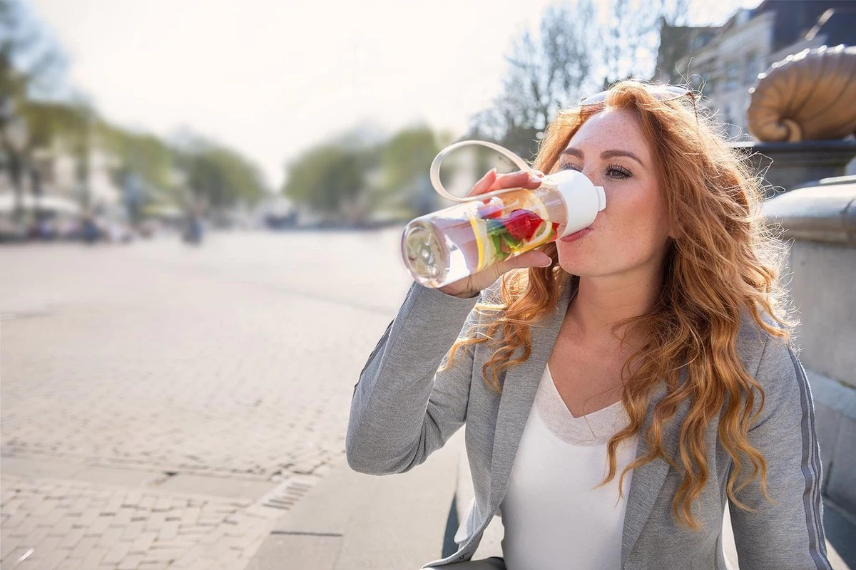 Mepal – Drinkfles JustWater – 500 Ml – Nordic Green – Waterfles – Drinkt Als Een Glas – Lekvrij 5 Mepal – Drinkfles JustWater – 500 Ml – Nordic Green – Waterfles – Drinkt Als Een Glas – Lekvrij - Afbeelding 3