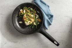 Sola - Fair Cooking Zwart/wit Greblon Anti Aanbaklaag 10 Sola - Fair Cooking Zwart/wit Greblon Anti Aanbaklaag -Beste Thuiskeuken 1200x800 76