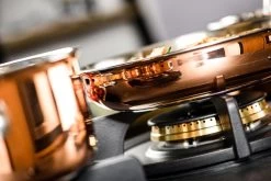 Koekenpan Ø26cm Met Deksel - Inductie - Koper - DUCQ -Beste Thuiskeuken 1200x801 1