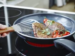 GreenPan Cambridge Hapjespan Met Deksel 24cm - Zwart - Inductie - PFAS-vrij -Beste Thuiskeuken 1200x899 14