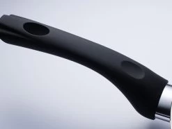 Sola Wokpan Stonehenge - Ø 28 Cm - Zwart/wit - Aluminium - Antiaanbaklaag 11 Sola Wokpan Stonehenge - Ø 28 Cm - Zwart/wit - Aluminium - Antiaanbaklaag -Beste Thuiskeuken 1200x906 5