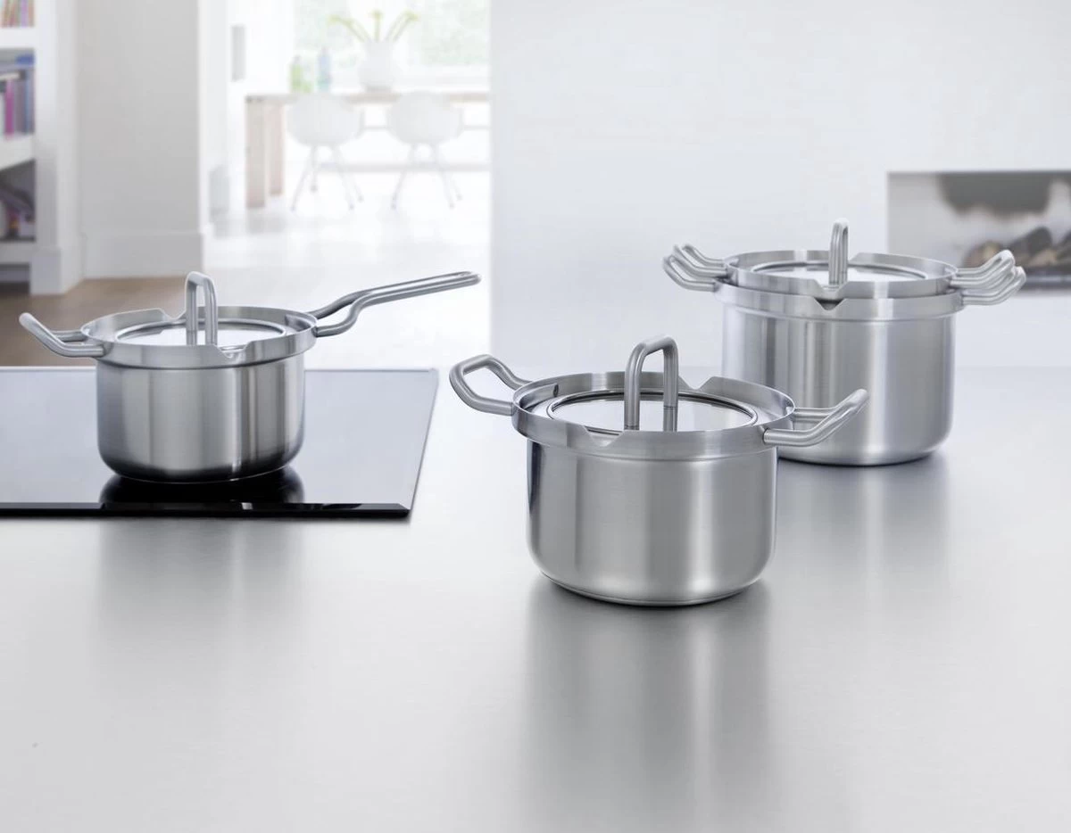 BK Q-linair Master Glas Pannenset - 5-delig - Glazen Deksel - Veilig Afgietsysteem - Inductie 12 BK Q-linair Master Glas Pannenset - 5-delig - Glazen Deksel - Veilig Afgietsysteem - Inductie - Afbeelding 10