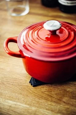 Le Creuset Signature Braadpan - 4,2 L - 24 Cm - Kersenrood -Beste Thuiskeuken 801x1200 1