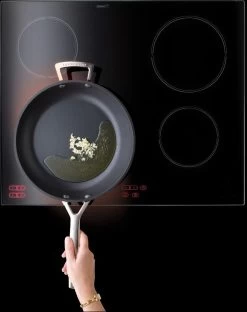 Le Creuset Koekenpan Les Forgées TNS - ø 28 Cm - Standaard Anti-aanbaklaag -Beste Thuiskeuken 951x1200